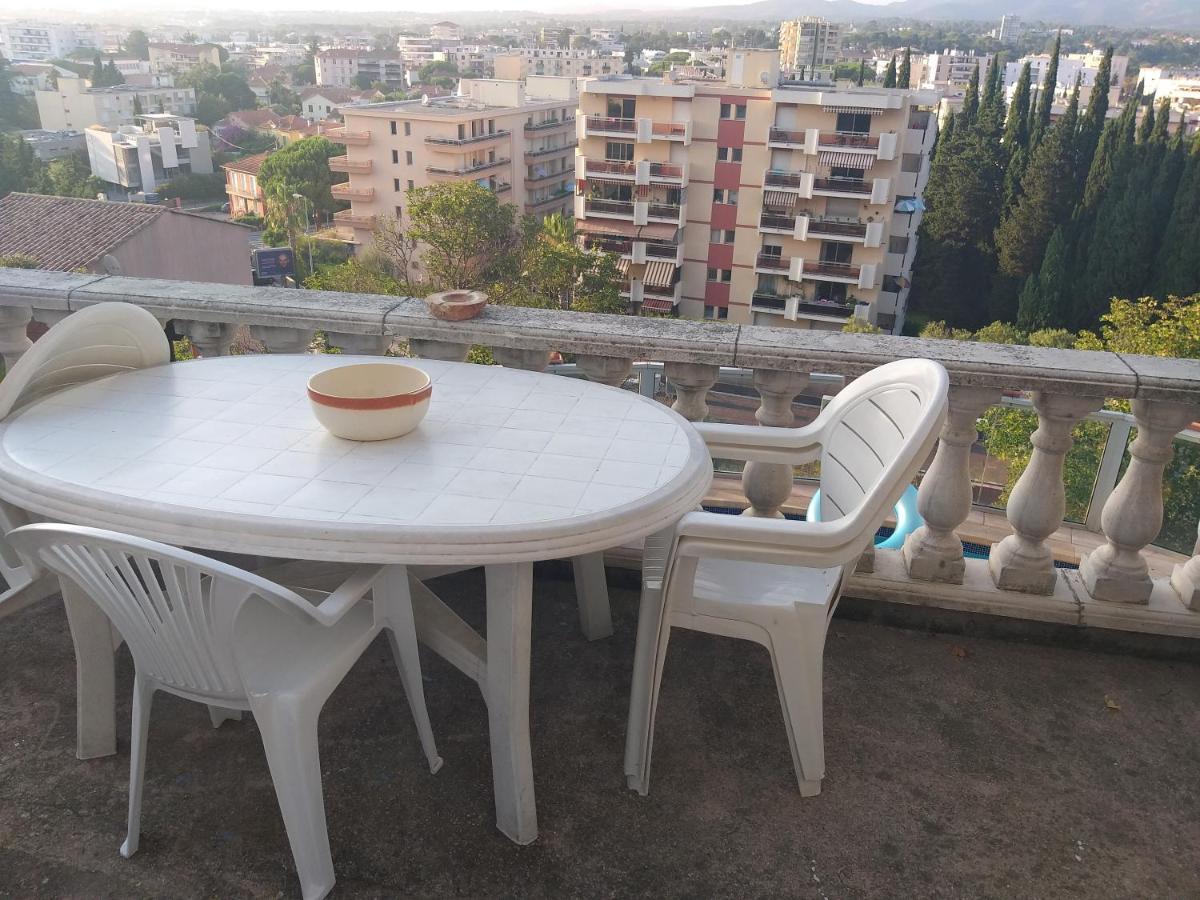 Ravissant Appartement Saint-Raphael Piscine Εξωτερικό φωτογραφία